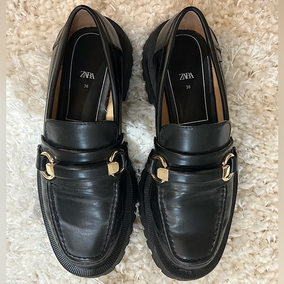 Zara Chunky Buckle Loafers - Picture 1 of 3